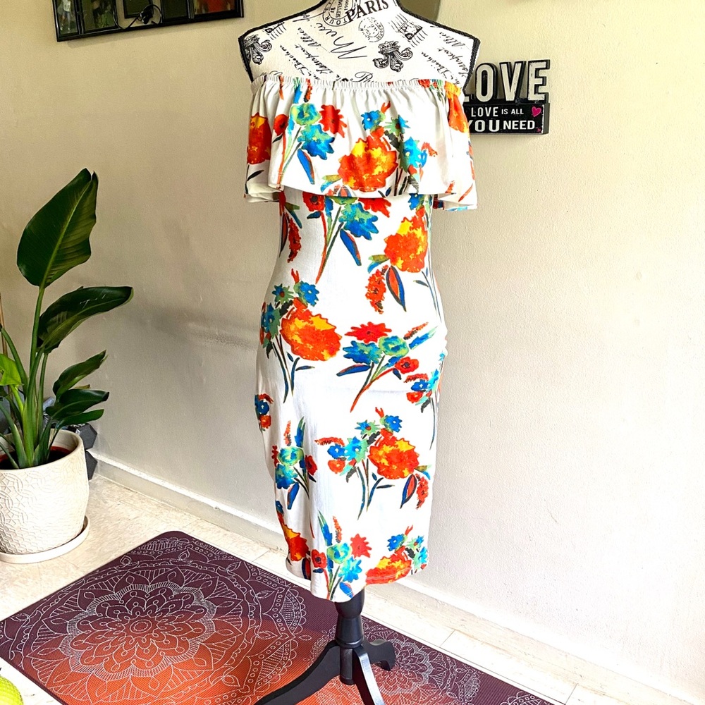 Sooo comfy! Beautiful dress